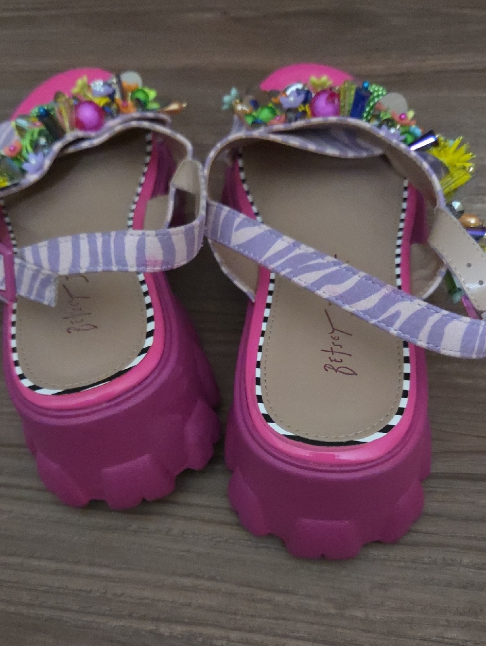 Betsey Johnson Pink Platform Beaded Floral Sandals - Picture 5 of 6